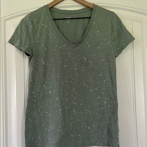 GAP  T-Shirt  V-Neck Medium